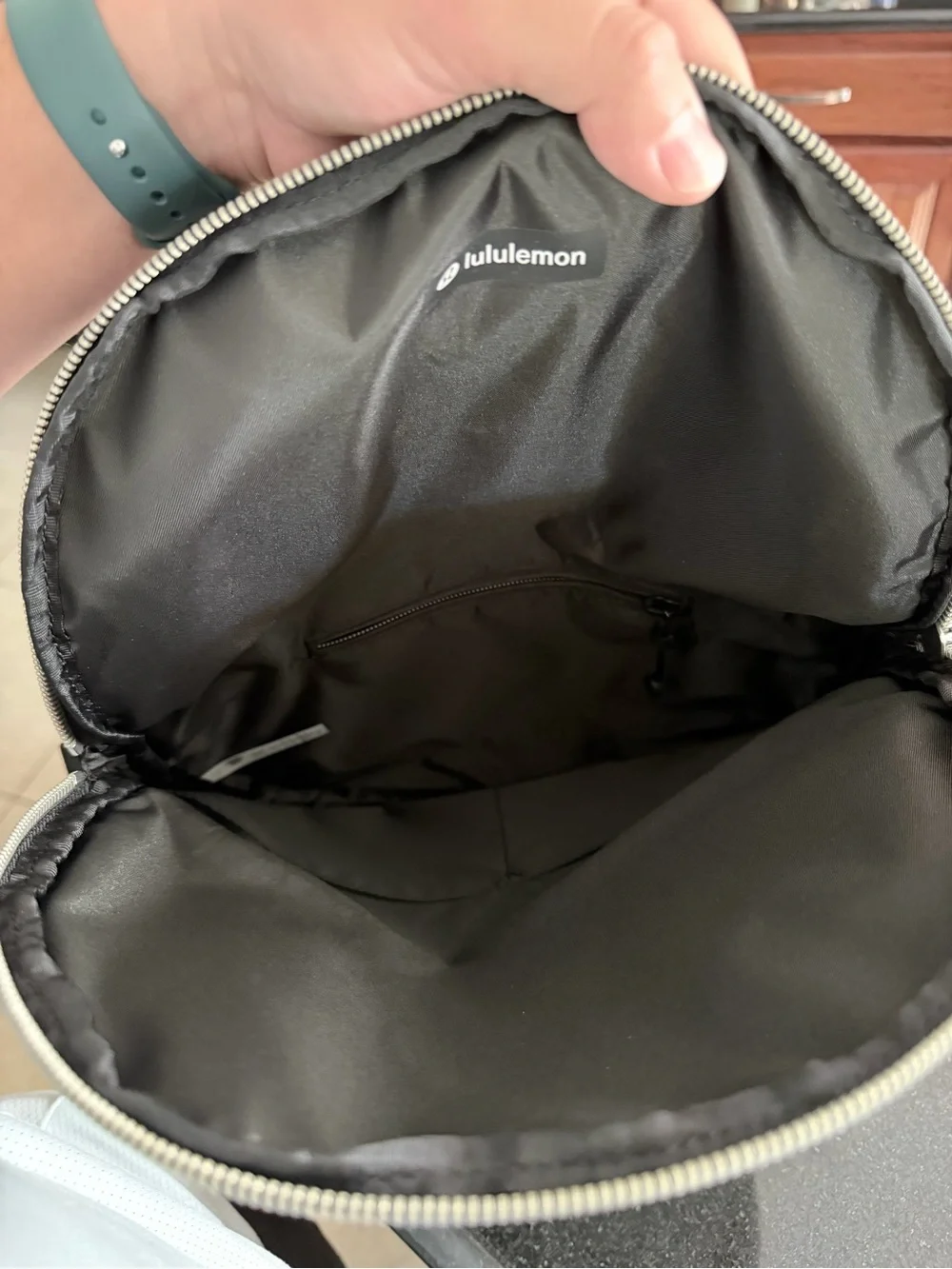 lululemon athletica Black Men's Messenger Crossbody Bag